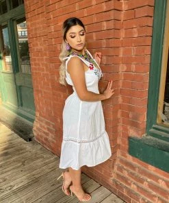 Folklore & Tradition SALE Daisy 9 Folklore & Tradition SALE Daisy