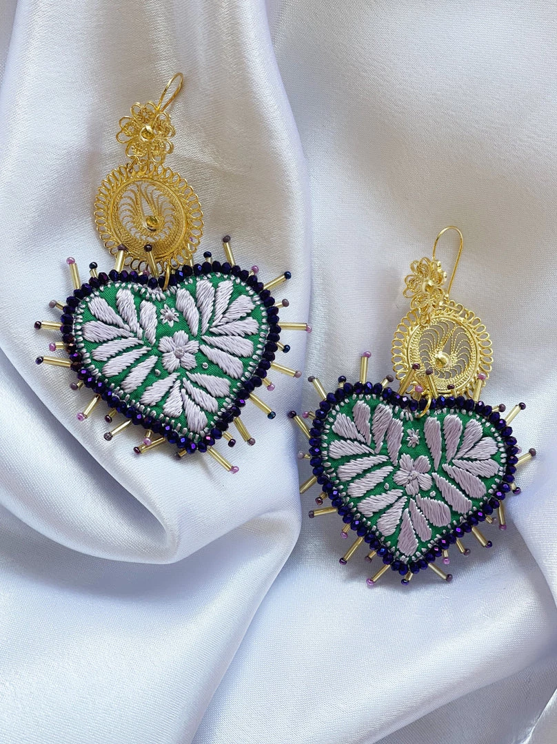 Folklore & Tradition San Antonino Hearts No.16 1 Folklore & Tradition San Antonino Hearts No.16