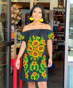 Folklore & Tradition Mi Hermosa Traditional