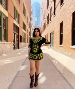 Folklore & Tradition Tops La Reina Blusón - Sunflower