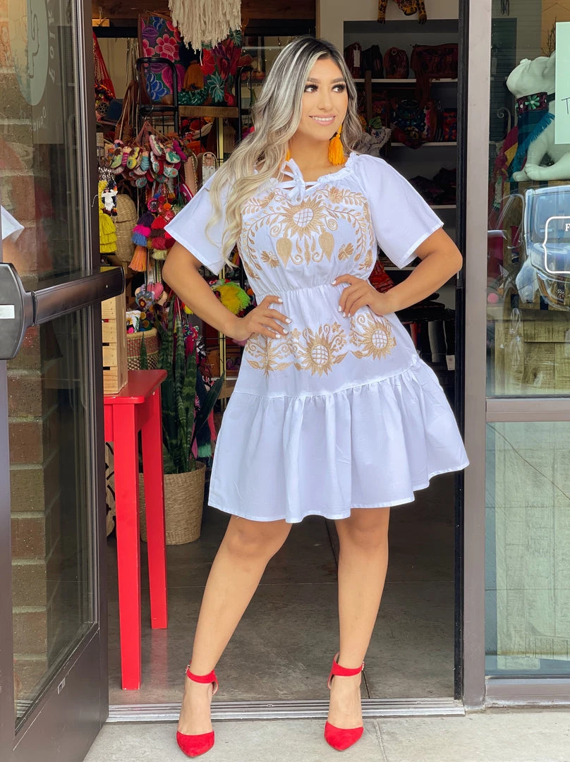 Folklore & Tradition Mi Chula In Gold (S) 1 Folklore & Tradition Mi Chula In Gold (S)