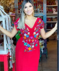 Folklore & Tradition Valentina In Red