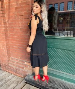 Folklore & Tradition Sales 16 Folklore & Tradition SALE Daisy