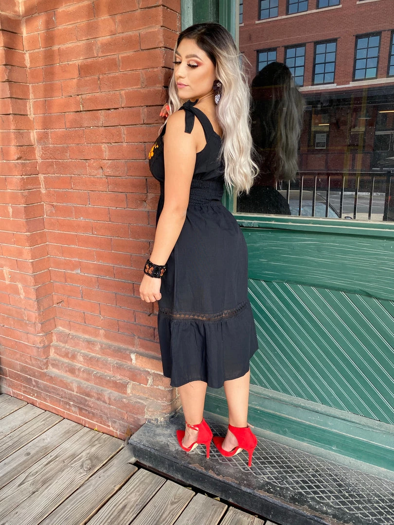 Folklore & Tradition SALE Daisy 1 Folklore & Tradition SALE Daisy