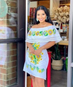 Folklore & Tradition Paulina Off-Shoulder In White