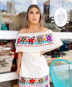 Folklore & Tradition Off-Shoulder Flor De Maria