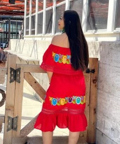 Folklore & Tradition Off-Shoulder Campesino Floral Lace (Red) *Premium* 5 Folklore & Tradition Off-Shoulder Campesino Floral Lace (Red) *Premium*