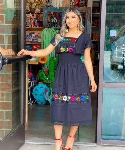 Folklore & Tradition Traditional Mi Teresa