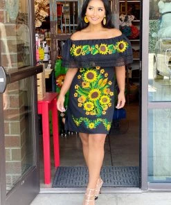 Folklore & Tradition Paulina Off-Shoulder In Black