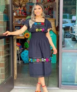 Folklore & Tradition Traditional Mi Teresa