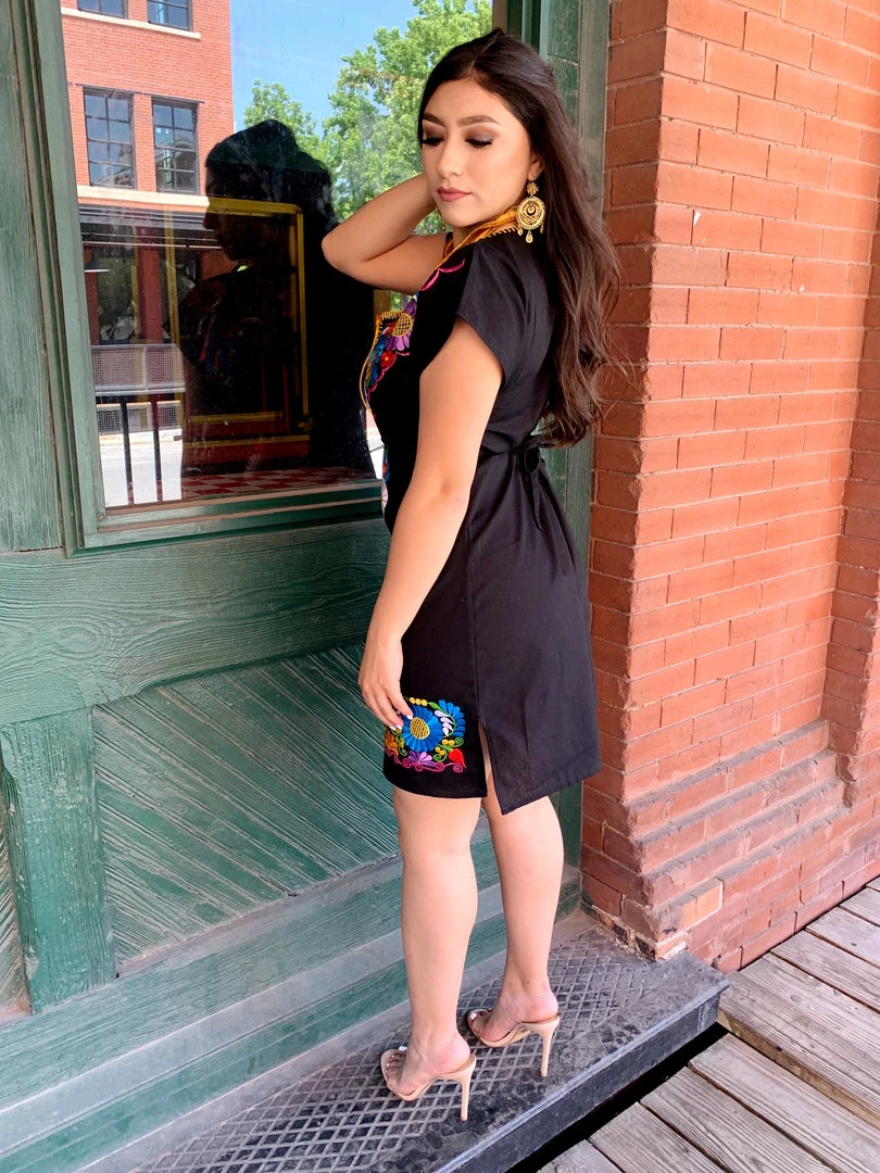 Folklore & Tradition Traditional Bella Floral 3 Folklore & Tradition Traditional Bella Floral