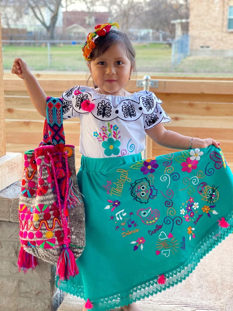 Folklore & Tradition Mirabel Encanto Set 1 Folklore & Tradition Mirabel Encanto Set