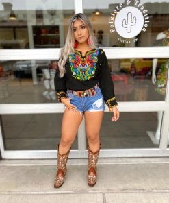 Folklore & Tradition Pavo Blouse - Black Tops