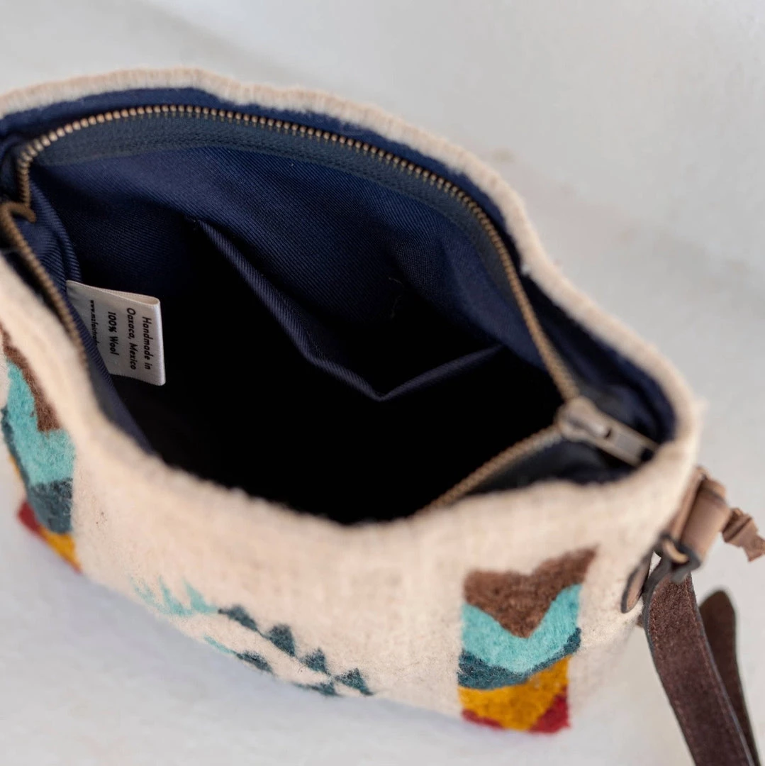 Folklore & Tradition Canyon Crossbody 4 Folklore & Tradition Canyon Crossbody