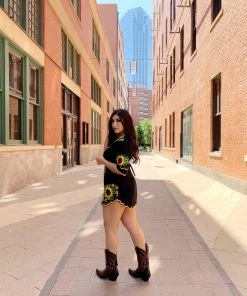 Folklore & Tradition Tops La Reina Blusón - Sunflower