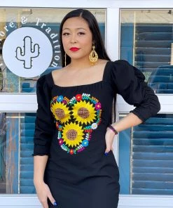 Folklore & Tradition Carmencita Puff-Sleeve Dress Traditional