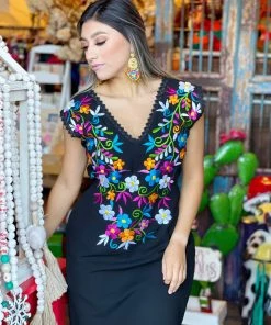 Folklore & Tradition Valentina In Black