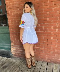 Folklore & Tradition La Reina - White Sunflower