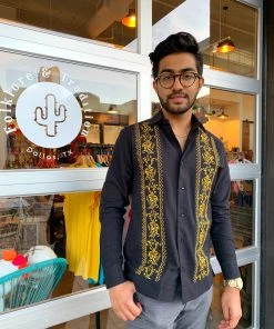 Folklore & Tradition MEN Guayabera - Golden Black