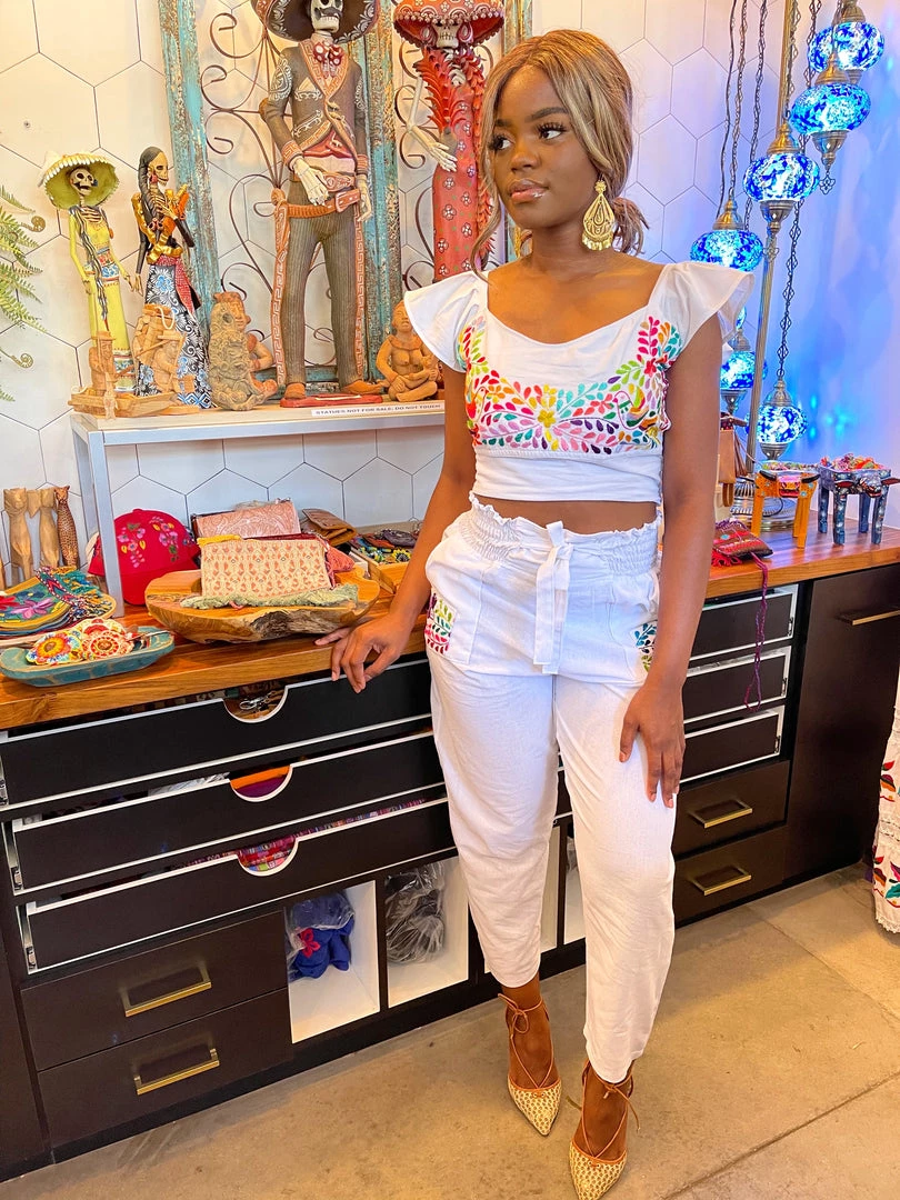 Folklore & Tradition Tops Morelia Silk Set - White 3 Folklore & Tradition Tops Morelia Silk Set - White